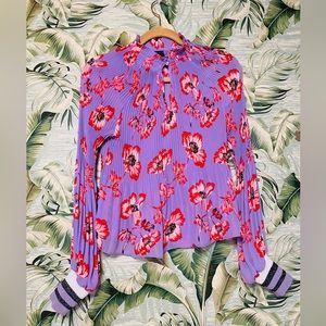 NWOT Belle Vere floral blouse